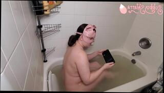 Video 1199278003: solo amateur girls, amateur solo female, bathtub solo, solo bath, solo game