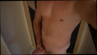 Video 1621706975: hot guy jerking