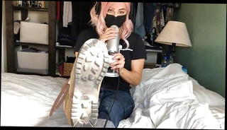 Watch the video about Haidi Feet ASMR