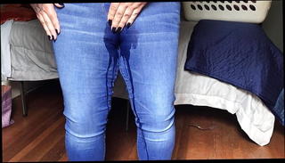 Video 1571273151: pee play, shemale pants