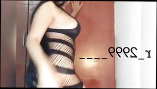 Video 801396701: straight arabian, mom