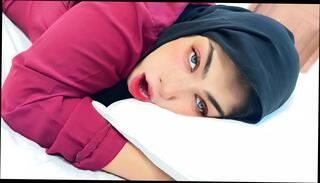 Watch the video about 18yo Stepson Fucks Chubby beautiful 35yo Stepmom in Saudi Arabia - Stepson & Stepmom Bed Sharing
