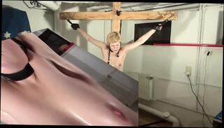 Watch the video about Crucified Women - Modell Karina