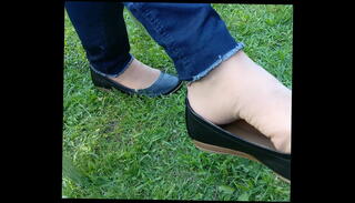 Watch the video about Shoeplay and dipping with tan nylons and flats