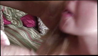 Watch the video about Volle Roehre ins Maul gewixxt