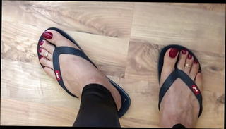 Video 1054407001: gay crossdresser, amateur crossdresser, flip flop, gay erection, gay hd