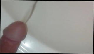 Video 528690301: pissing, little kiss, kissing hard, man gay