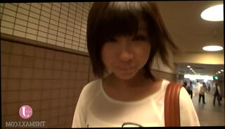 Watch the video about She licks the cock with a cute little devilish face that provokes men, straddles the cock, and moans and writhes in a cute voice.