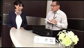 Watch the video about Tight thighs squeezing a middle-aged man's semen.