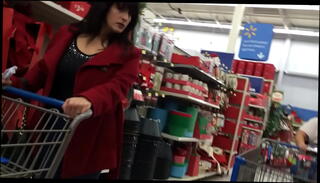 Video 180197995: mom shopping