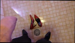 Video 311000201: wife pissing, heels pissing, pissing red, man gay, gay hd