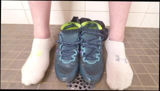 Video 1589609793: pissing peeing fetish, solo pee fetish, solo piss masturbation, solo male pee, pissing masturbating cumming, solo amateur masturbation, pee socks, pee filled, spandex fetish