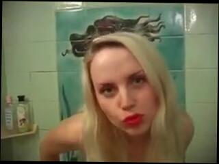 Video 220092204: college girl pee, russian teen babe