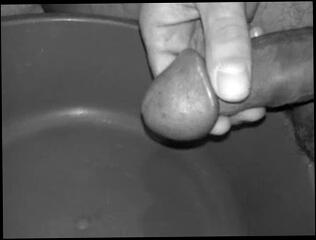 Video 152117601: amateur gay masturbation, amateur man masturbates, handjob masturbation, gay locker, beach masturbation