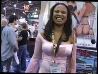 Video 92062201: kandi kream, straight ebony, straight black