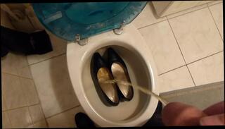 Video 311755701: wife pissing, high heels pissing, piss shoes, gay shoe, man gay, gay hd