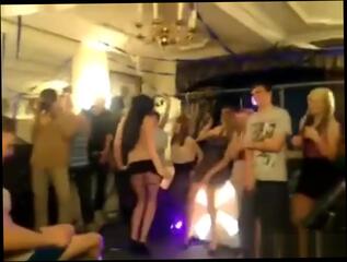 Video 1052538404: amateur teen striptease, boy stripper