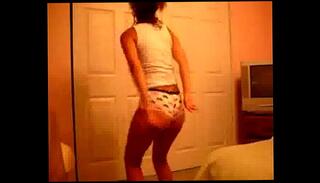 Video 242579805: ass dance