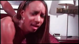 Video 711112401: diamond rene, straight black