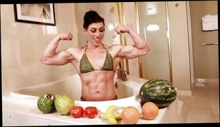 Video 1570683561: sexy muscle woman, sexy muscle girl, sexy straight muscle, sexy women, woman crush, muscular woman