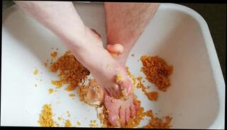 Watch the video about Fun with cornflakes,cream and dildo