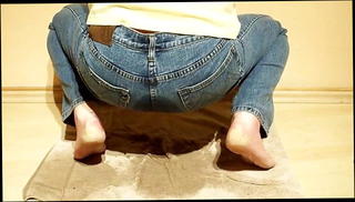 Video 887646101: piss straight, jeans peeing, piss wet, piss loving