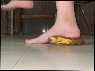 Watch the video about Thai Schoolgirl Food Crush 006