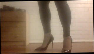 Video 1522200401: crossdresser pumping, amateur crossdresser, gay pump, pumps legs, pumps guy, crossdressing men, gay hd