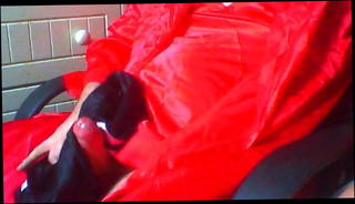 Video 1571108671: gay wanking, skirt wank