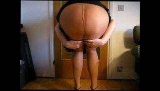 Video 25777615: crossdresser feet, crossdresser tranny shemale, crossdresser legs, pantyhose