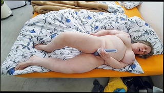 Watch the video about Wer will mich bumsen und vollsamen ?