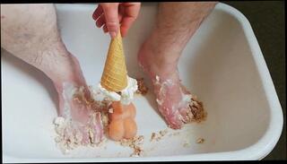 Watch the video about Fun with whipped cream, waffles and dildo