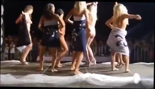 Video 402334004: nude women, nude dance
