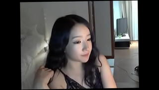 Video 349195255: cam sucking, teen cam, korean cam, sucking bottle