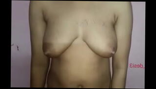 Video 1538383325: desi strip, indian strip