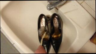 Video 312508201: wife pissing, high heels pissing, heels gay, man gay, gay hd