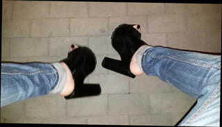 Video 1435134801: sexy shemale feet, sexy feet amateur, very sexy feet, sexy hot feet, feet outdoors, feet hd