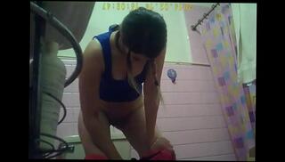 Video 417473405: girl pee, pee ass