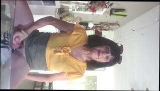 Watch the video about Branle exhib en public