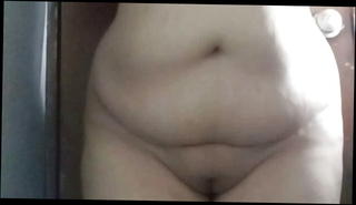 Watch the video about Playful and perverted chubby babe debuts her new toy