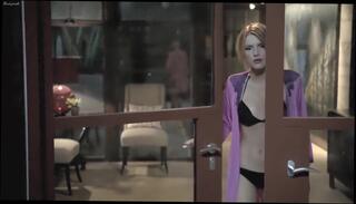 Video 259120104: bella thorne