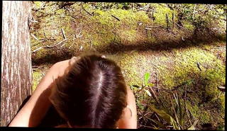 Watch the video about FREMDER SAUGT MEINEN SCHWANZ IN EINEM OFFENTLICHEN WALD