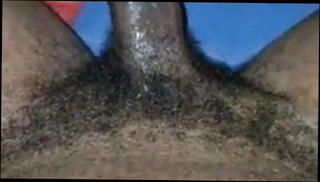Watch the video about Elle mouille sur ma bite