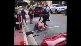 Video 1052868455: catfight, beach boobs