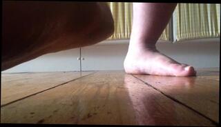 Video 813590903: feet solo, solo gay amateur, gay male feet, feet crush, foot