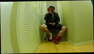 Video 1571162591: fetish wank, fetish red, gay wanking