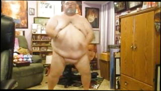 Video 1180342301: gay daddy bear, fat daddy gay, daddy dance, hot daddy