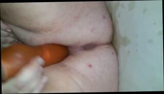 Watch the video about White bbw squirting with toy