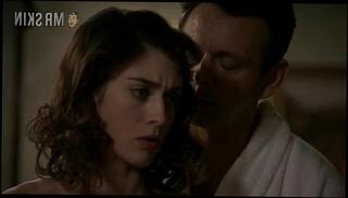 Video 194333955: lizzy caplan