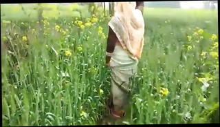Watch the video about Bhabhi ko Khet me le jakar mari gand
